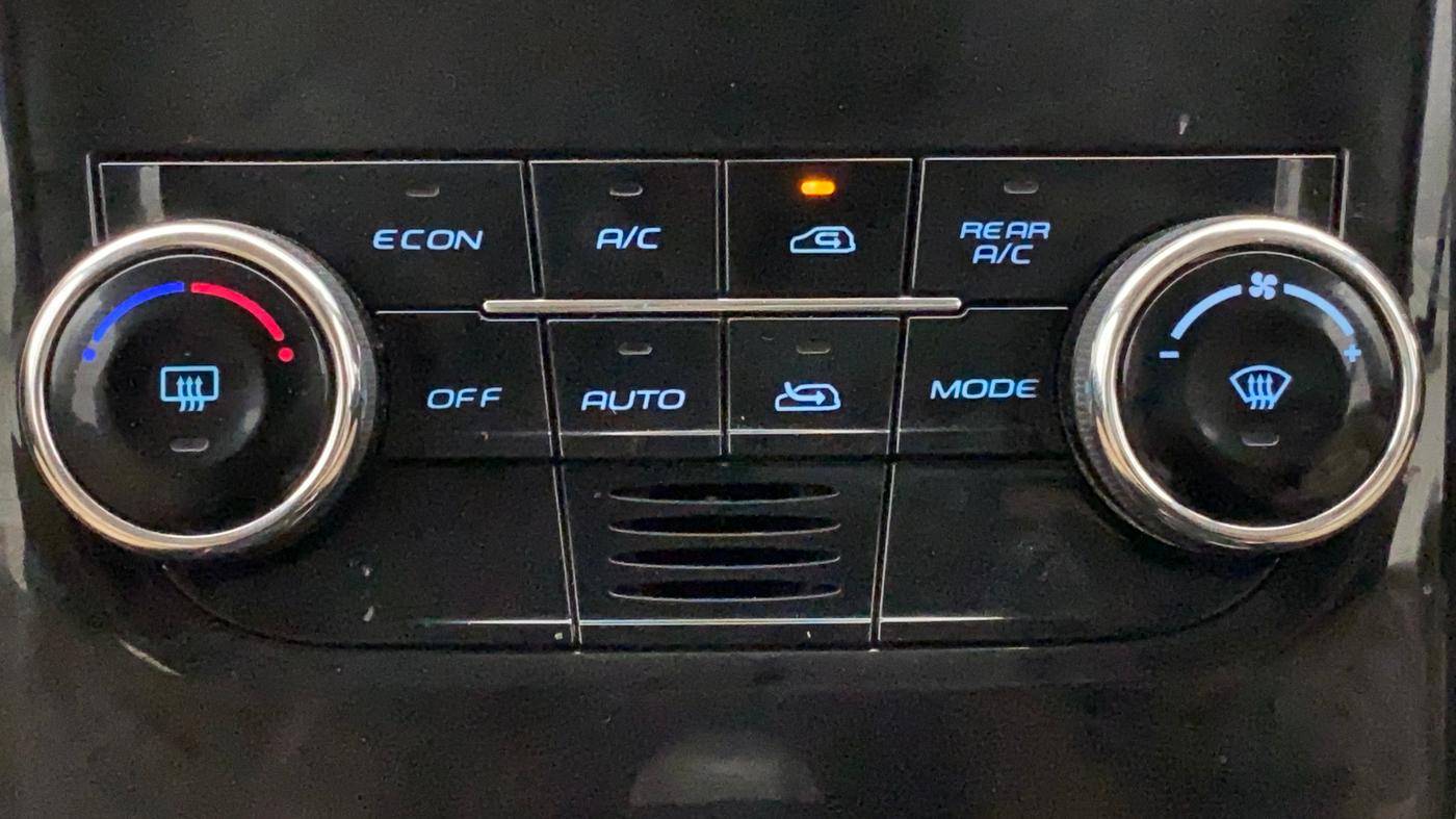 2020 Mahindra XUV500 W11(O), Diesel, Manual, 60,599 km, Automatic Climate Control