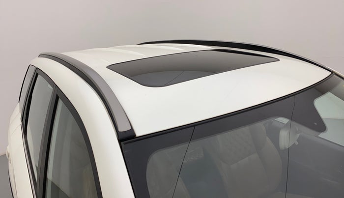2020 Mahindra XUV500 W11(O), Diesel, Manual, 60,599 km, Roof