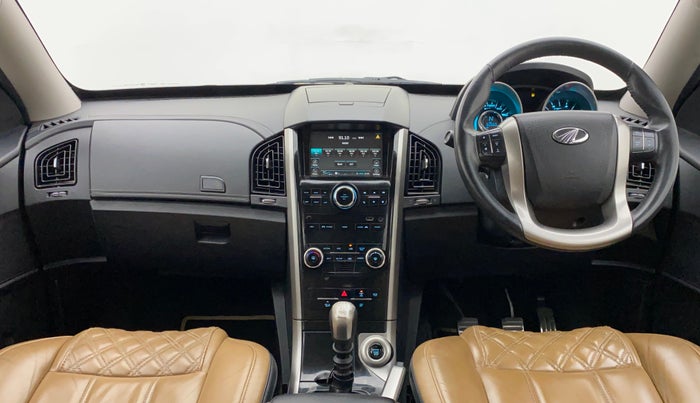 2020 Mahindra XUV500 W11(O), Diesel, Manual, 60,599 km, Dashboard