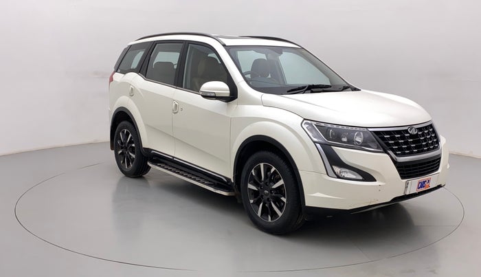 2020 Mahindra XUV500 W11(O), Diesel, Manual, 60,599 km, Right Front Diagonal