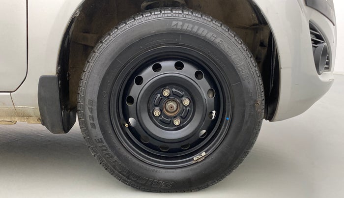 2013 Maruti Ritz VXI, Petrol, Manual, 86,916 km, Right Front Wheel