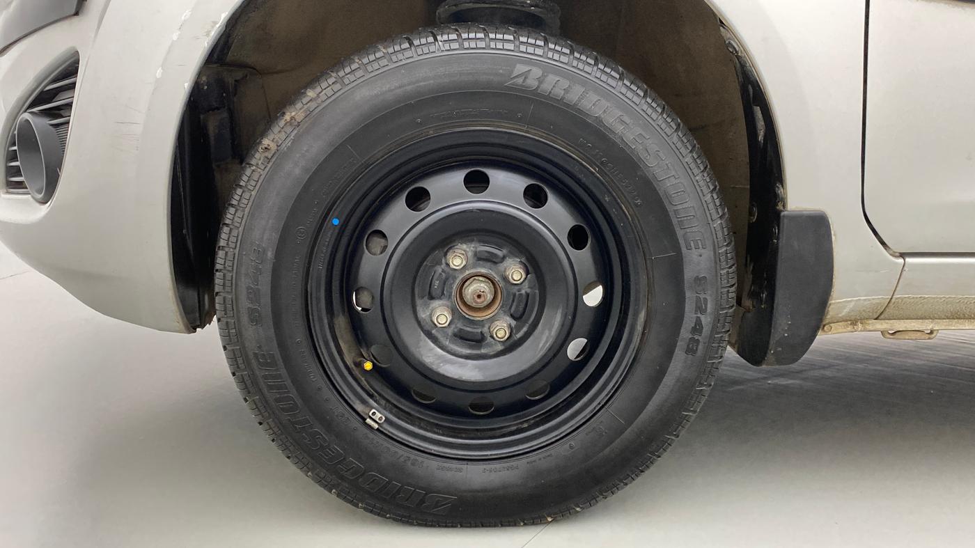 2013 Maruti Ritz VXI, Petrol, Manual, 86,916 km, Left Front Wheel