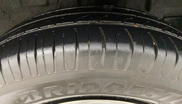 2019 Renault TRIBER 1.0 RXT, Petrol, Manual, 29,055 km, Left Rear Tyre Tread