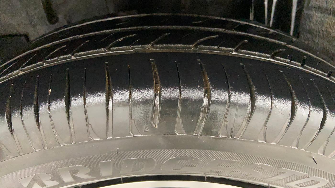 2019 Renault TRIBER 1.0 RXT, Petrol, Manual, 29,055 km, Right Rear Tyre Tread