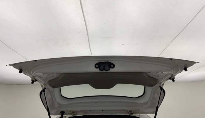 2019 Renault TRIBER 1.0 RXT, Petrol, Manual, 29,055 km, Boot Door Open