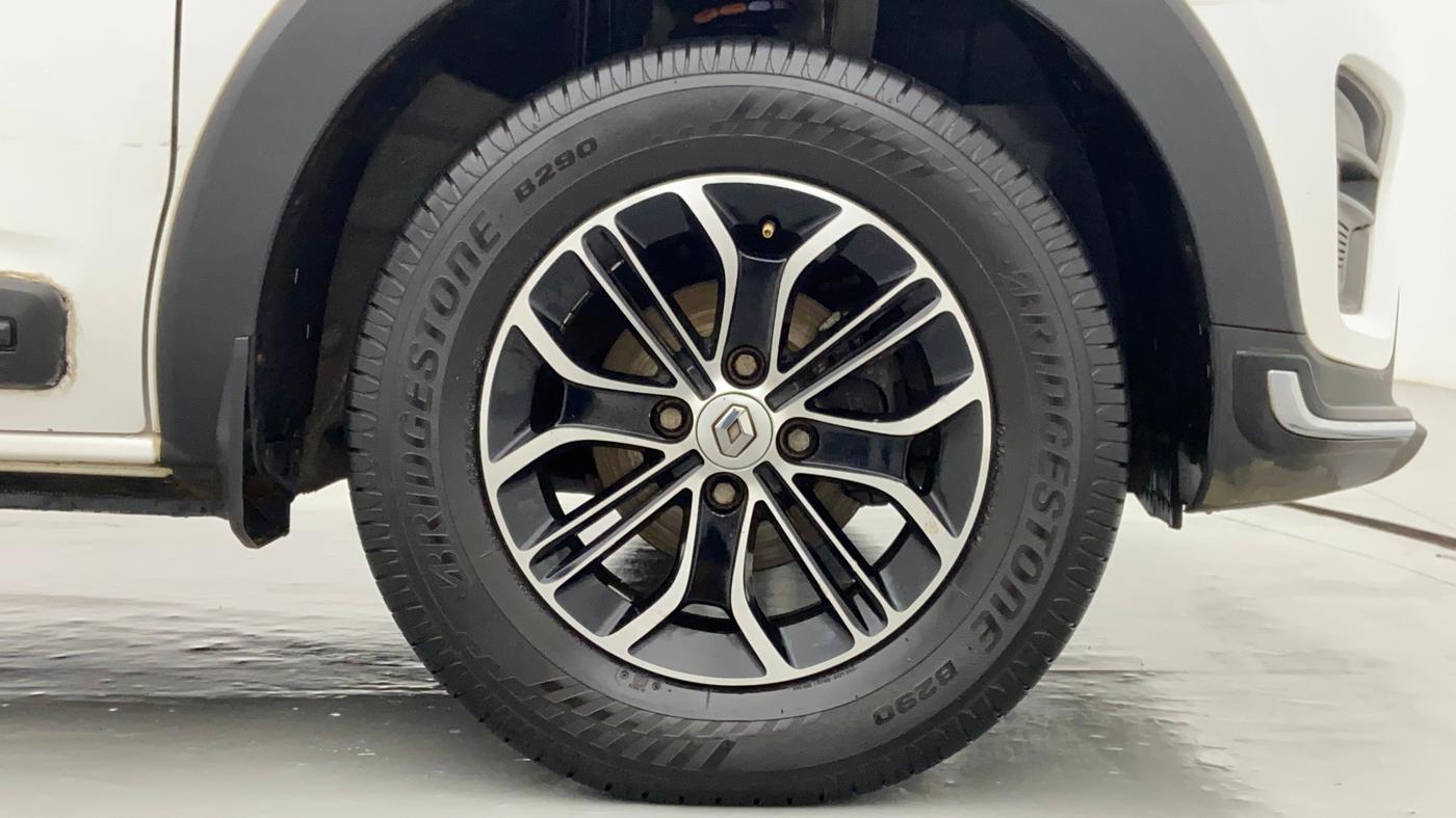 2019 Renault TRIBER 1.0 RXT, Petrol, Manual, 29,055 km, Right Front Wheel