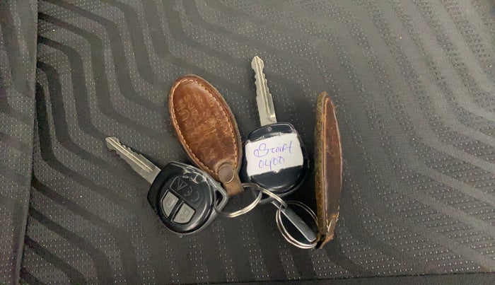 2019 Maruti Swift VXI AMT, Petrol, Automatic, 56,949 km, Key Close Up