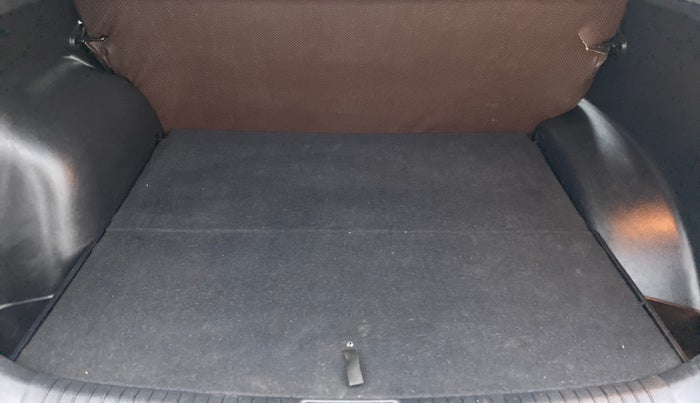 2018 Hyundai Creta 1.6 SX CRDI, Diesel, Manual, 1,00,176 km, Boot Inside