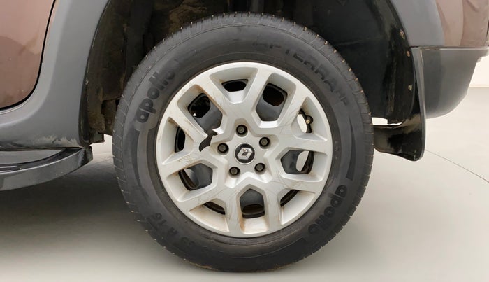 2019 Renault Duster RXE PETROL, Petrol, Manual, 49,555 km, Left Rear Wheel