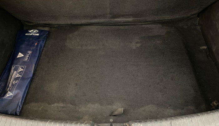 2015 Hyundai Grand i10 ASTA 1.1 CRDI, Diesel, Manual, 48,554 km, Boot Inside