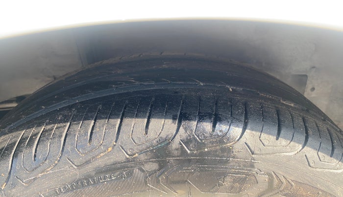 2015 Honda City 1.5L I-VTEC V MT, Petrol, Manual, 77,798 km, Right Rear Tyre Tread