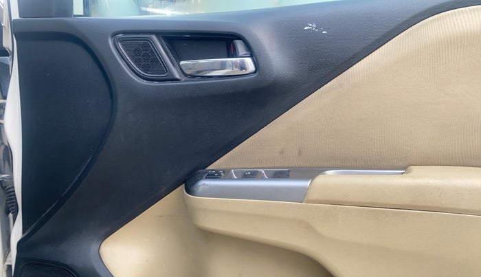 2015 Honda City 1.5L I-VTEC V MT, Petrol, Manual, 77,798 km, Driver Side Door Panels Control