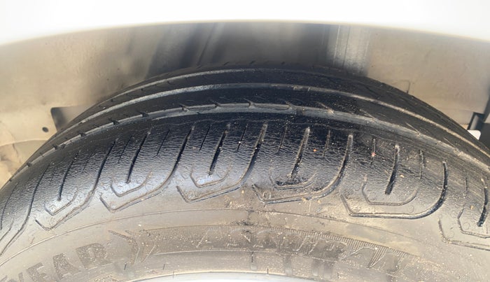 2015 Honda City 1.5L I-VTEC V MT, Petrol, Manual, 77,798 km, Left Rear Tyre Tread