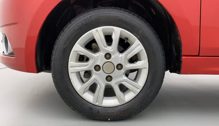 2018 Tata Tiago XZA 1.2 REVOTRON, Petrol, Automatic, 49,172 km, Left Front Wheel
