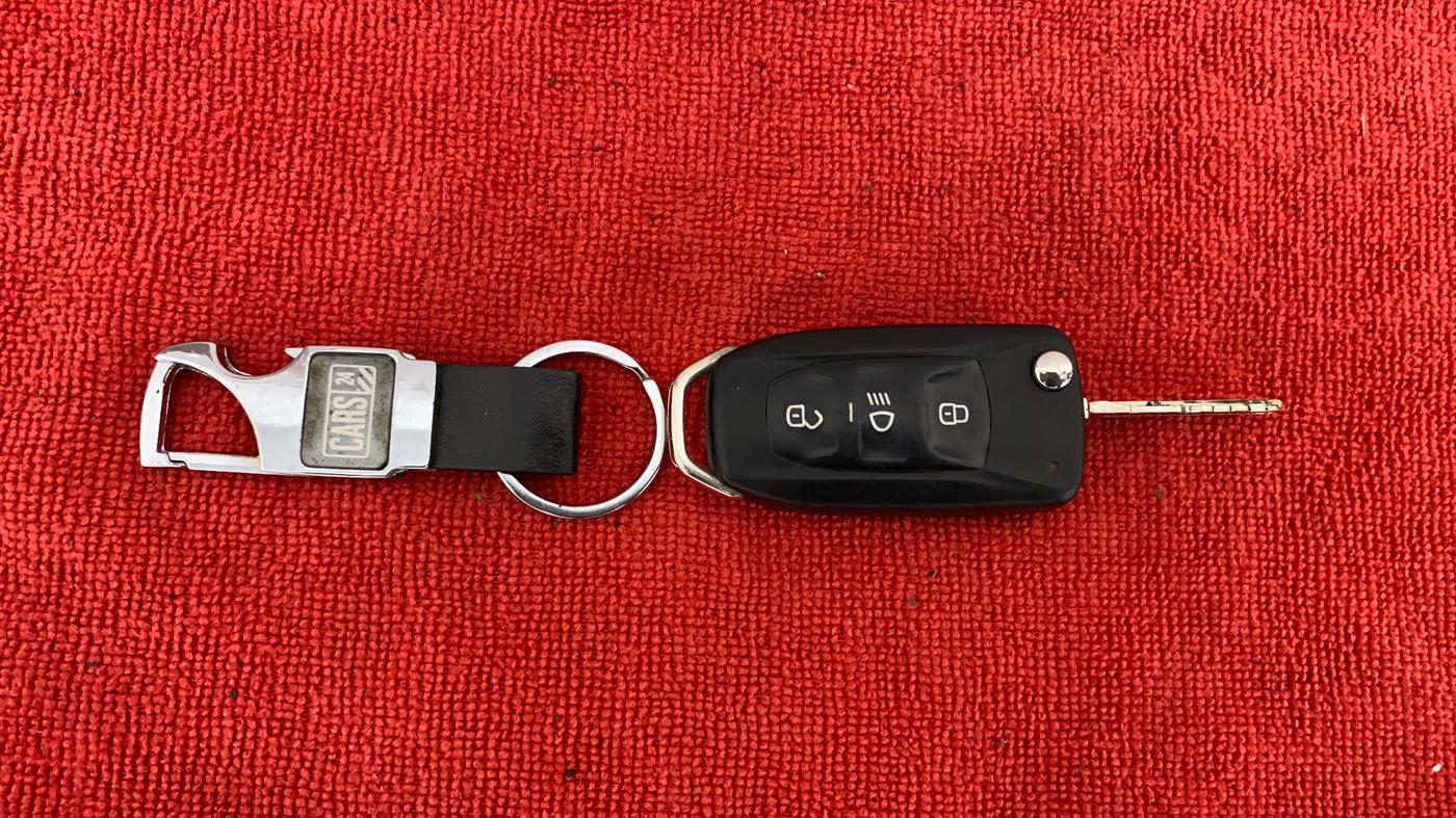 2018 Tata Tiago XZA 1.2 REVOTRON, Petrol, Automatic, 49,172 km, Key Close Up