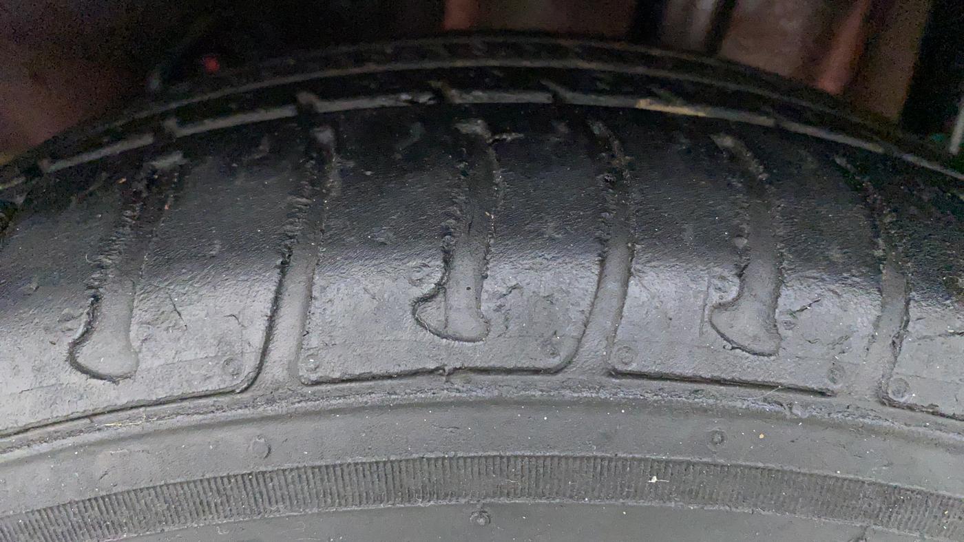 2018 Tata Tiago XZA 1.2 REVOTRON, Petrol, Automatic, 49,172 km, Right Rear Tyre Tread