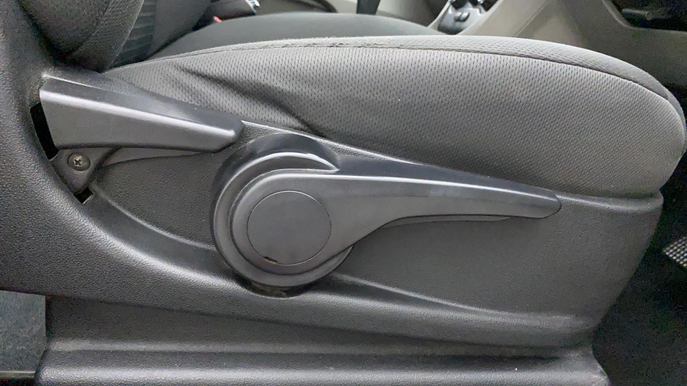 2018 Tata Tiago XZA 1.2 REVOTRON, Petrol, Automatic, 49,172 km, Driver Side Adjustment Panel