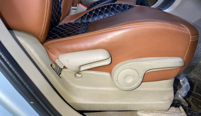 2023 Maruti Ciaz DELTA 1.5 SHVS MT PETROL, Petrol, Manual, 46,620 km, Driver Side Adjustment Panel