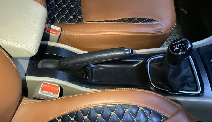 2023 Maruti Ciaz DELTA 1.5 SHVS MT PETROL, Petrol, Manual, 46,620 km, Gear Lever