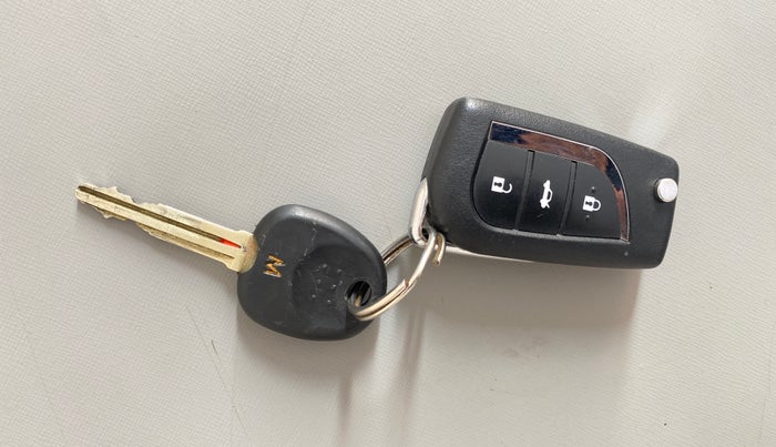 2015 Hyundai i10 MAGNA 1.1, Petrol, Manual, 36,836 km, Key Close Up