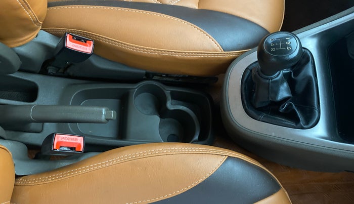 2015 Hyundai i10 MAGNA 1.1, Petrol, Manual, 36,836 km, Gear Lever