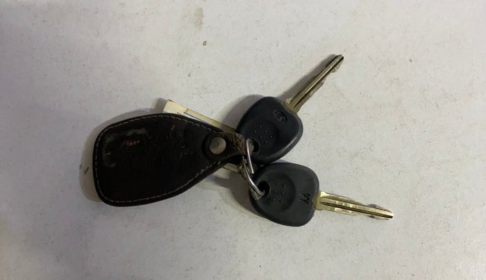 2015 Hyundai i10 MAGNA 1.1, CNG, Manual, 1,11,888 km, Key Close Up