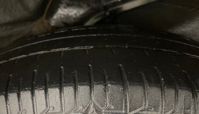 2013 Hyundai i10 ERA 1.1, Petrol, Manual, 62,904 km, Left Rear Tyre Tread