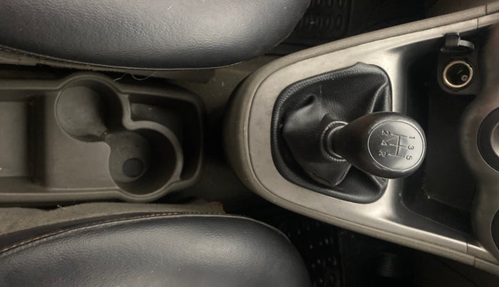 2013 Hyundai i10 ERA 1.1, Petrol, Manual, 62,904 km, Gear Lever