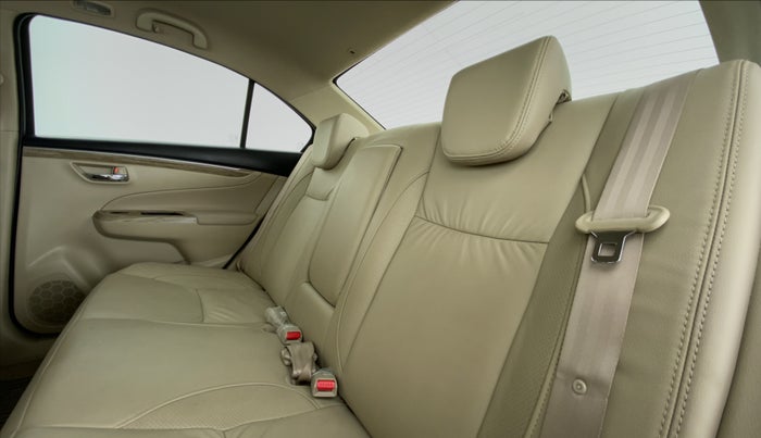 2021 Maruti Ciaz ALPHA 1.5 MT VTVT SHVS, Petrol, Manual, 10,131 km, Right Side Rear Door Cabin