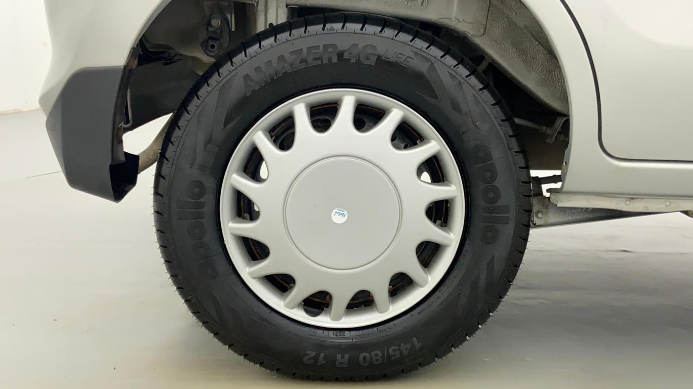 2015 Maruti Alto 800 VXI, Petrol, Manual, 51,455 km, Right Rear Wheel