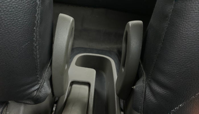 2013 Hyundai i10 MAGNA 1.1, Petrol, Manual, 36,586 km, Driver Side Adjustment Panel