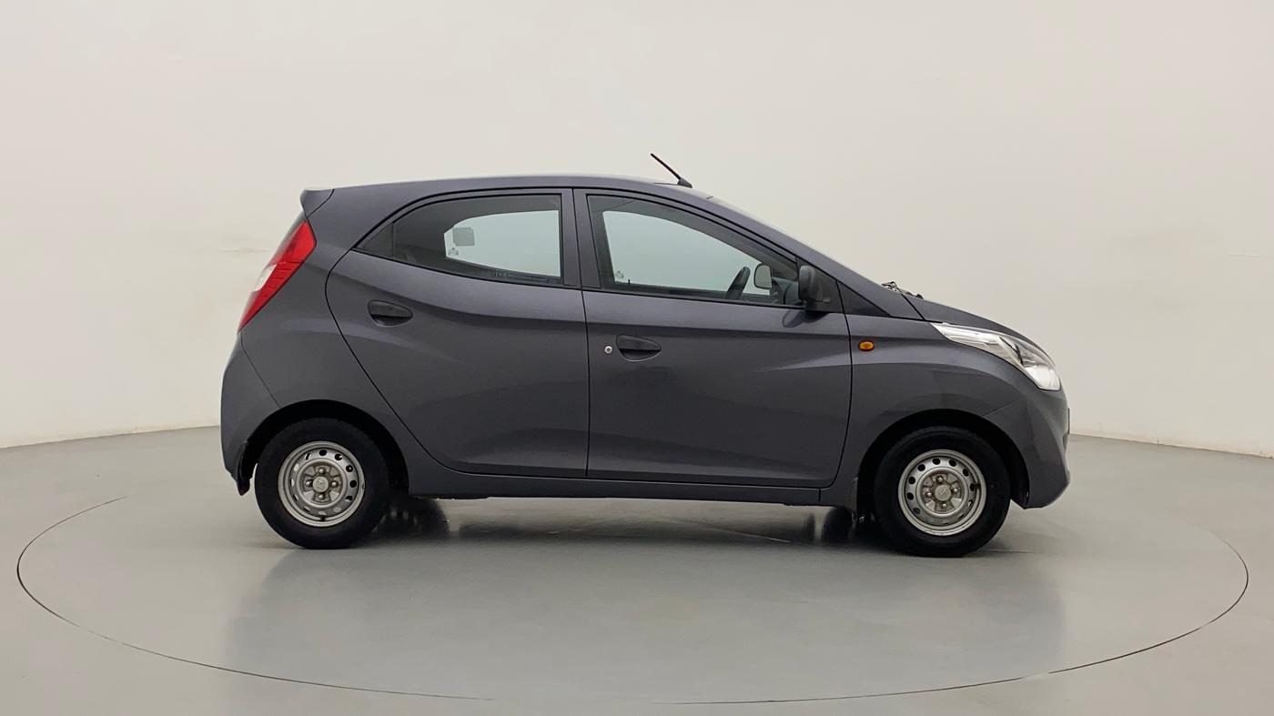 2015 Hyundai Eon ERA +, Petrol, Manual, 33,419 km, Right Side View
