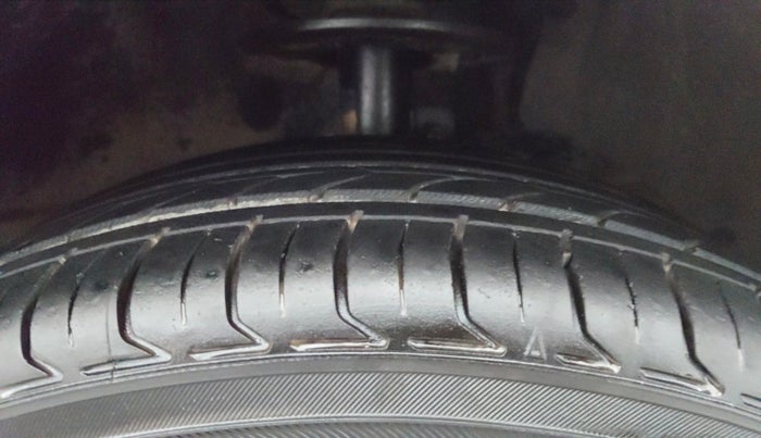 2019 Maruti Baleno ZETA PETROL 1.2, Petrol, Manual, 77,570 km, Right Front Tyre Tread