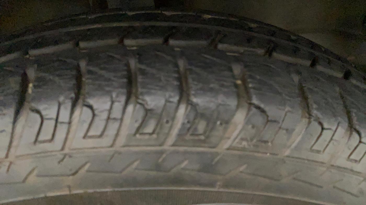 2013 Maruti Wagon R 1.0 LXI, Petrol, Manual, 12,575 km, Left Rear Tyre Tread