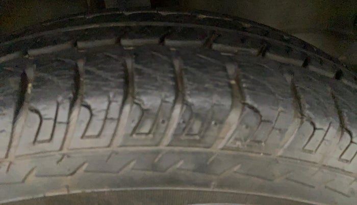 2013 Maruti Wagon R 1.0 LXI, Petrol, Manual, 12,575 km, Left Rear Tyre Tread