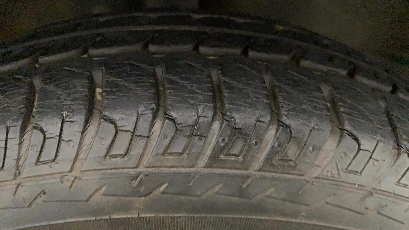 2013 Maruti Wagon R 1.0 LXI, Petrol, Manual, 12,575 km, Right Rear Tyre Tread