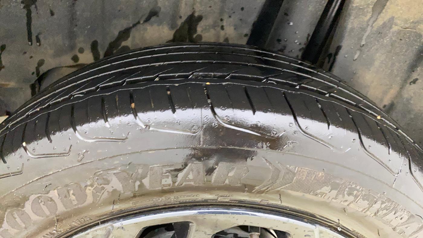 2025 Maruti FRONX DELTA PLUS 1.2L AGS, Petrol, Automatic, 9,784 km, Left Rear Tyre Tread