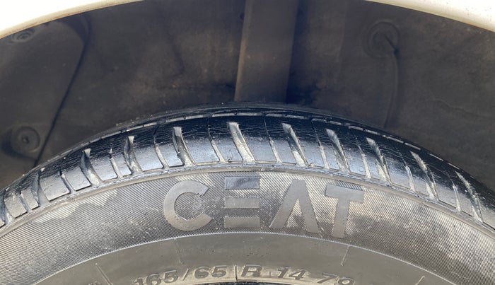 2017 Hyundai Grand i10 ASTA 1.2 KAPPA VTVT, Petrol, Manual, 81,771 km, Right Rear Tyre Tread