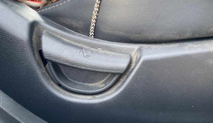 2017 Hyundai Grand i10 ASTA 1.2 KAPPA VTVT, Petrol, Manual, 81,771 km, Driver Side Adjustment Panel