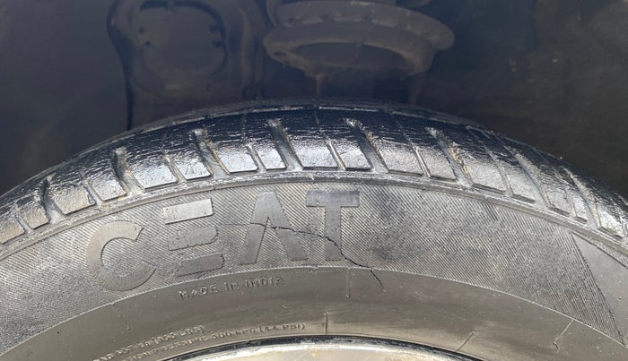 2017 Hyundai Grand i10 ASTA 1.2 KAPPA VTVT, Petrol, Manual, 81,771 km, Left Front Tyre Tread