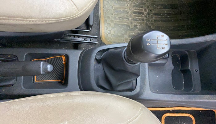 2015 Renault Kwid RXL, Petrol, Manual, 21,678 km, Gear Lever