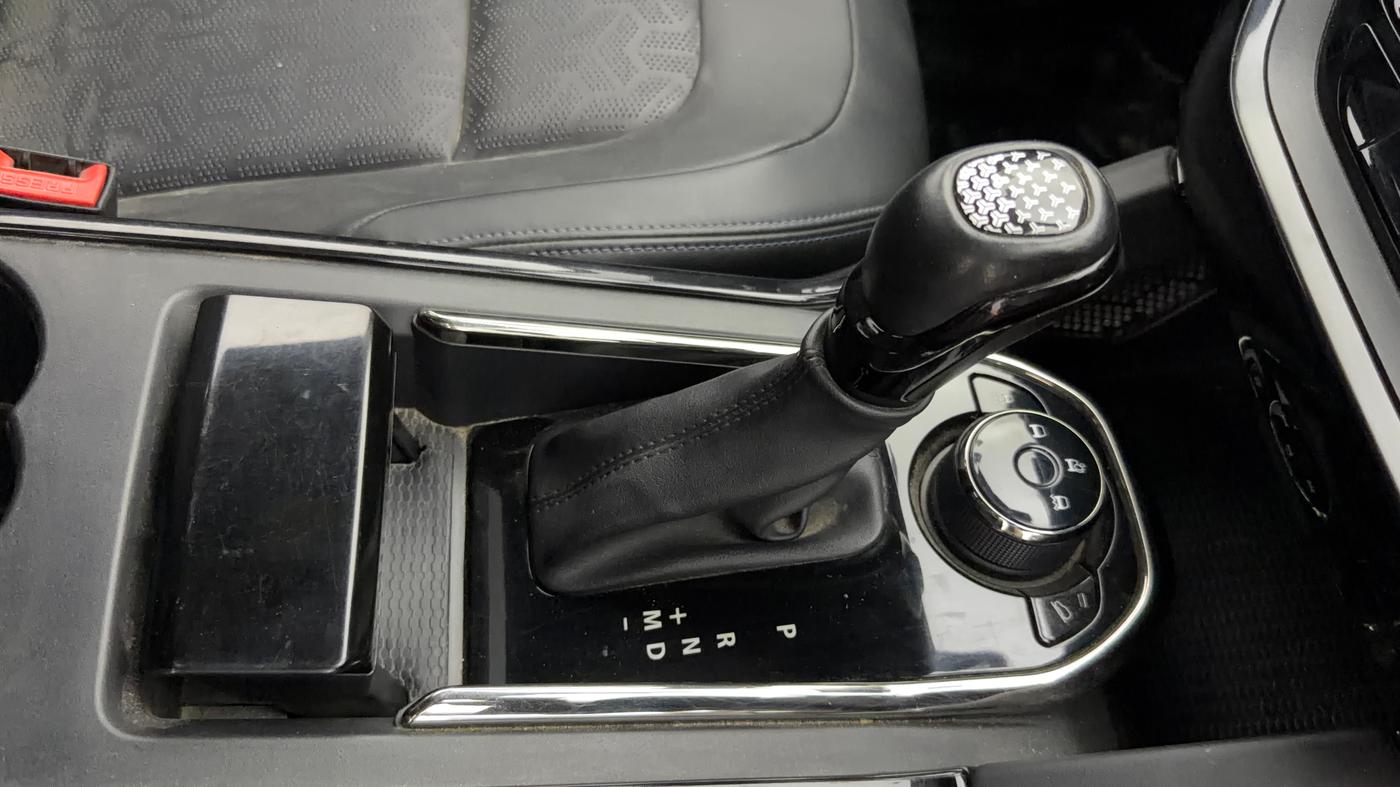 2021 Tata Harrier XZA PLUS 2.0L, Diesel, Automatic, 69,991 km, Gear Lever