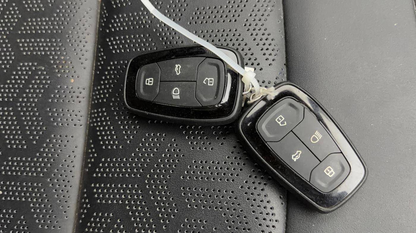 2021 Tata Harrier XZA PLUS 2.0L, Diesel, Automatic, 69,991 km, Key Close Up