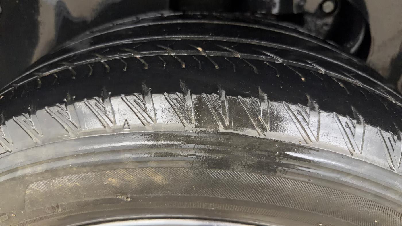 2021 Tata Harrier XZA PLUS 2.0L, Diesel, Automatic, 69,991 km, Right Rear Tyre Tread