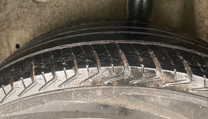 2017 Maruti Celerio VXI AMT, Petrol, Automatic, 40,251 km, Left Rear Tyre Tread