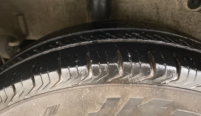 2017 Maruti Celerio VXI AMT, Petrol, Automatic, 40,251 km, Right Rear Tyre Tread