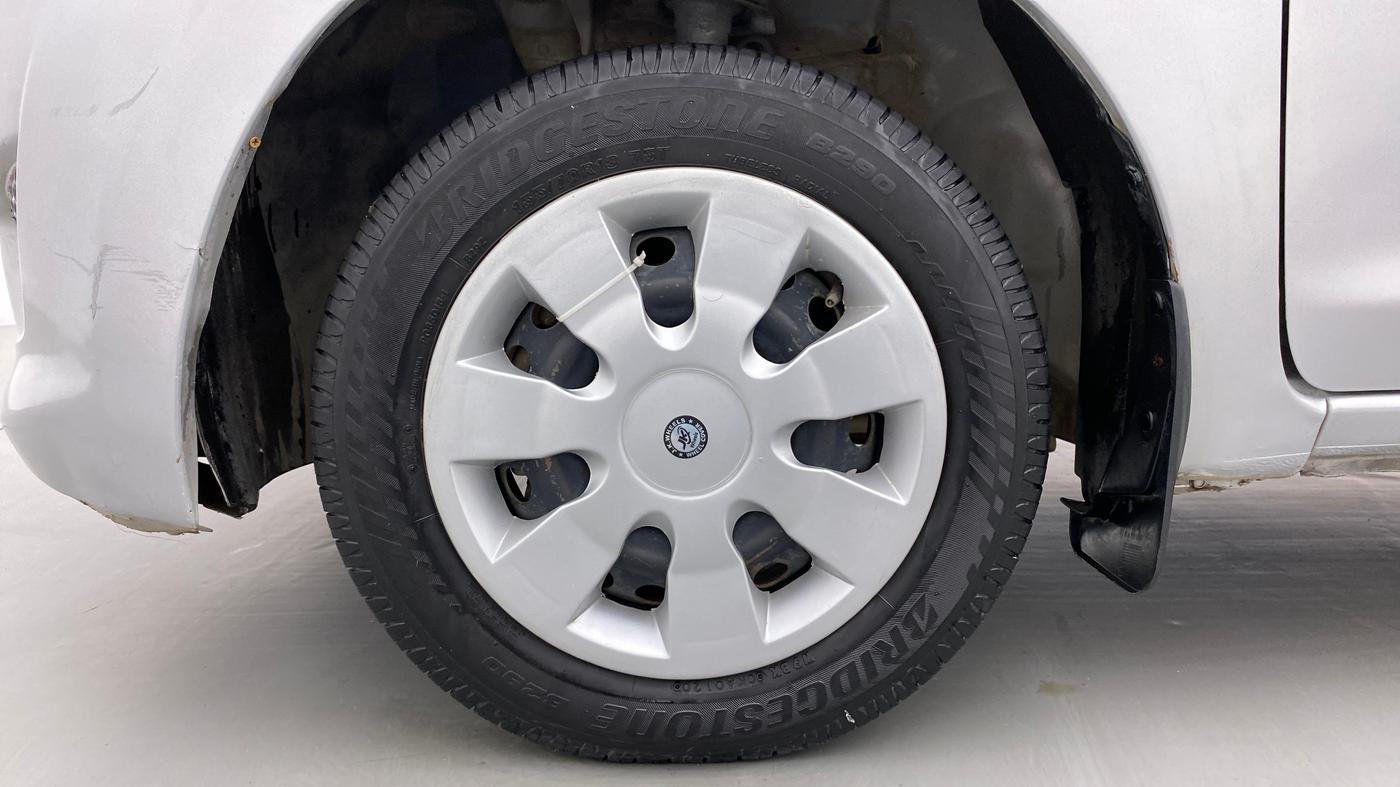 2015 Datsun Go T, Petrol, Manual, 54,171 km, Left Front Wheel
