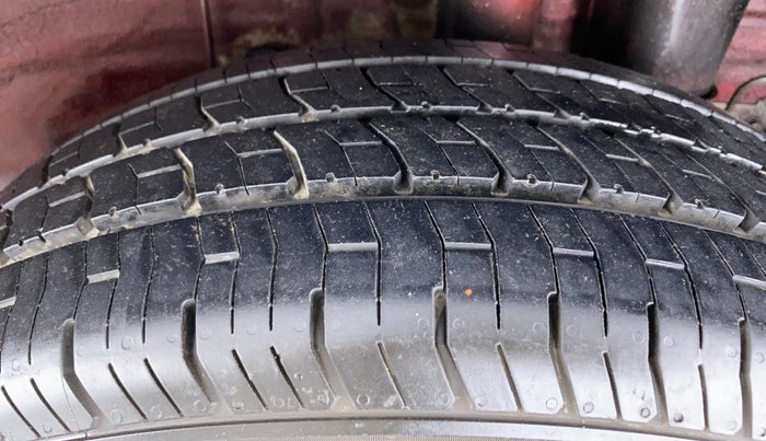 2015 Hyundai Elite i20 SPORTZ 1.4, Diesel, Manual, 94,013 km, Left Rear Tyre Tread
