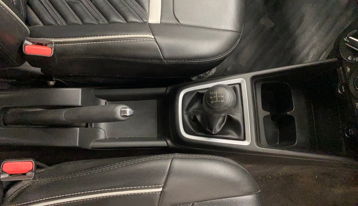 2019 Maruti Swift VXI, Petrol, Manual, 85,386 km, Gear Lever