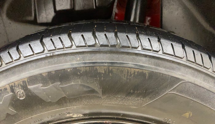 2019 Maruti Swift VXI, Petrol, Manual, 85,386 km, Left Rear Tyre Tread